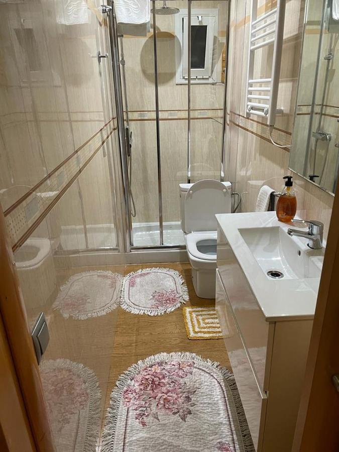 Cozy Flat Apartment ซานต์อาเตรียเดเบซอซ ภายนอก รูปภาพ